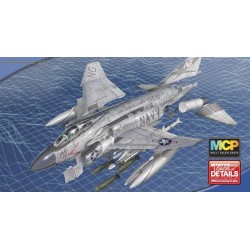 F-4J Showtime 100 - 1/72 kit