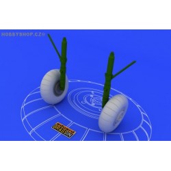 Bf 110 C/D main undercarriage wheels  - 1/48 detail set