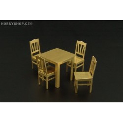 Table and chairs - 1/72 PE set